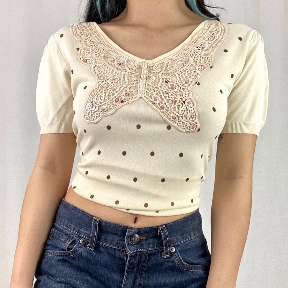 butterfly neckline pearl‎ blouse